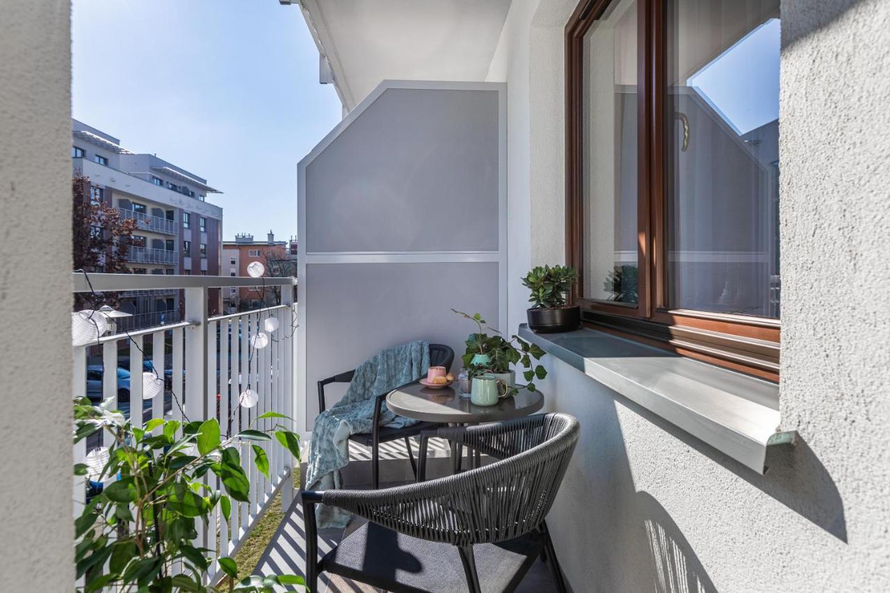 Ts New Town Apartments Щецин Экстерьер фото